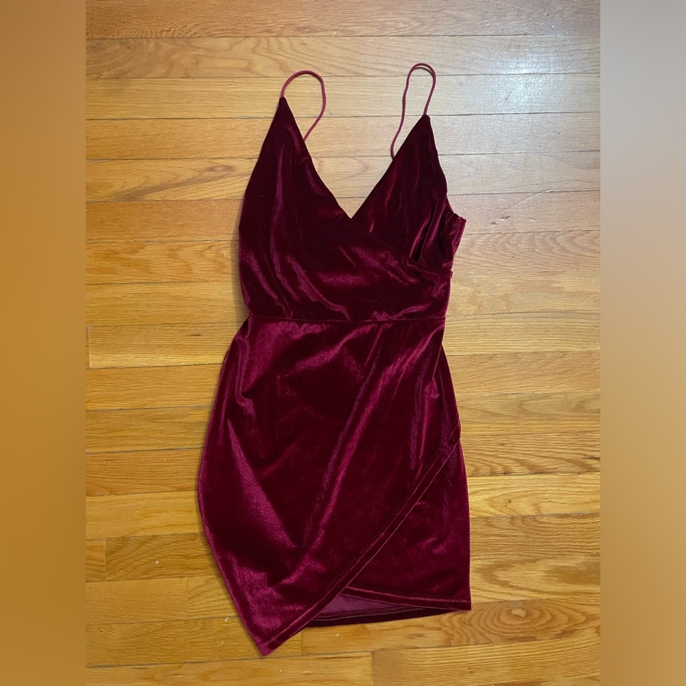 Zaful Red Velvet Mini Dress Spaghetti Strap V-Neck